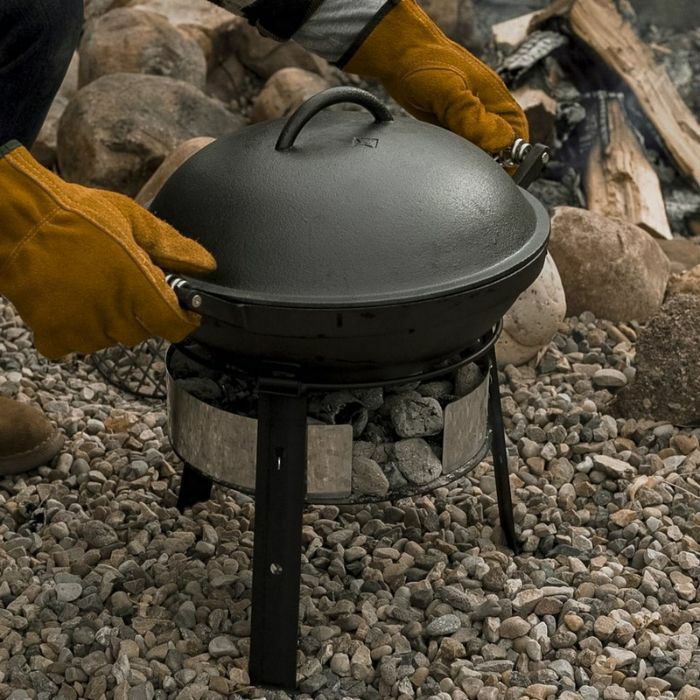 Barebones Cast Iron Outdoor Iron Oven 8-piece