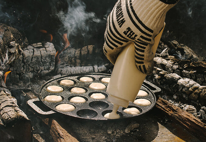 The Windmill Mini pancakes pan